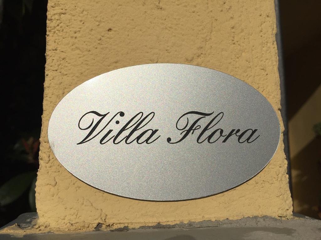 Guesthouse Flora ロディ エクステリア 写真