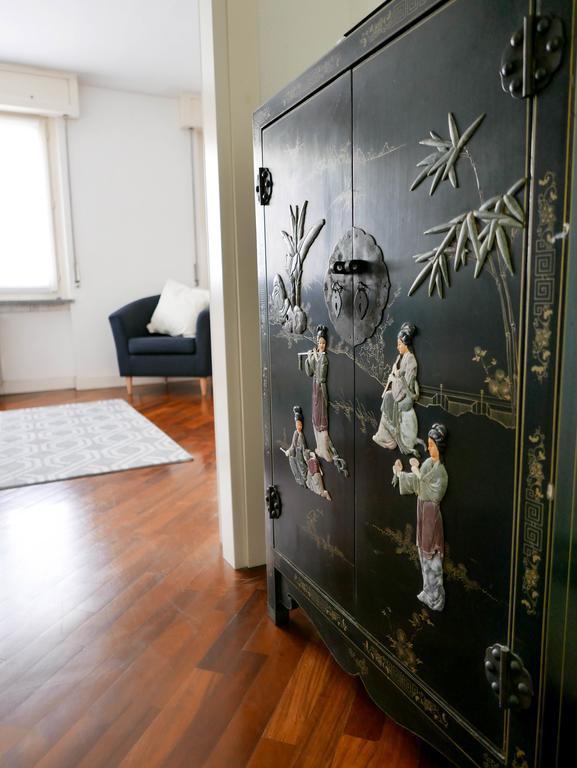 Guesthouse Flora ロディ エクステリア 写真
