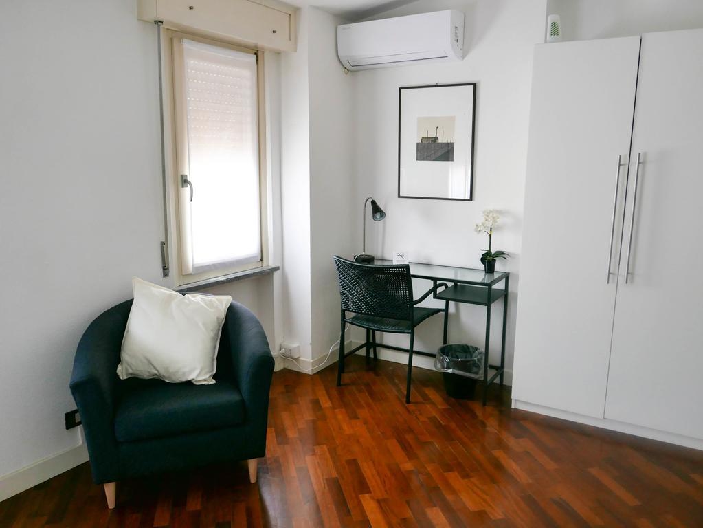 Guesthouse Flora ロディ エクステリア 写真